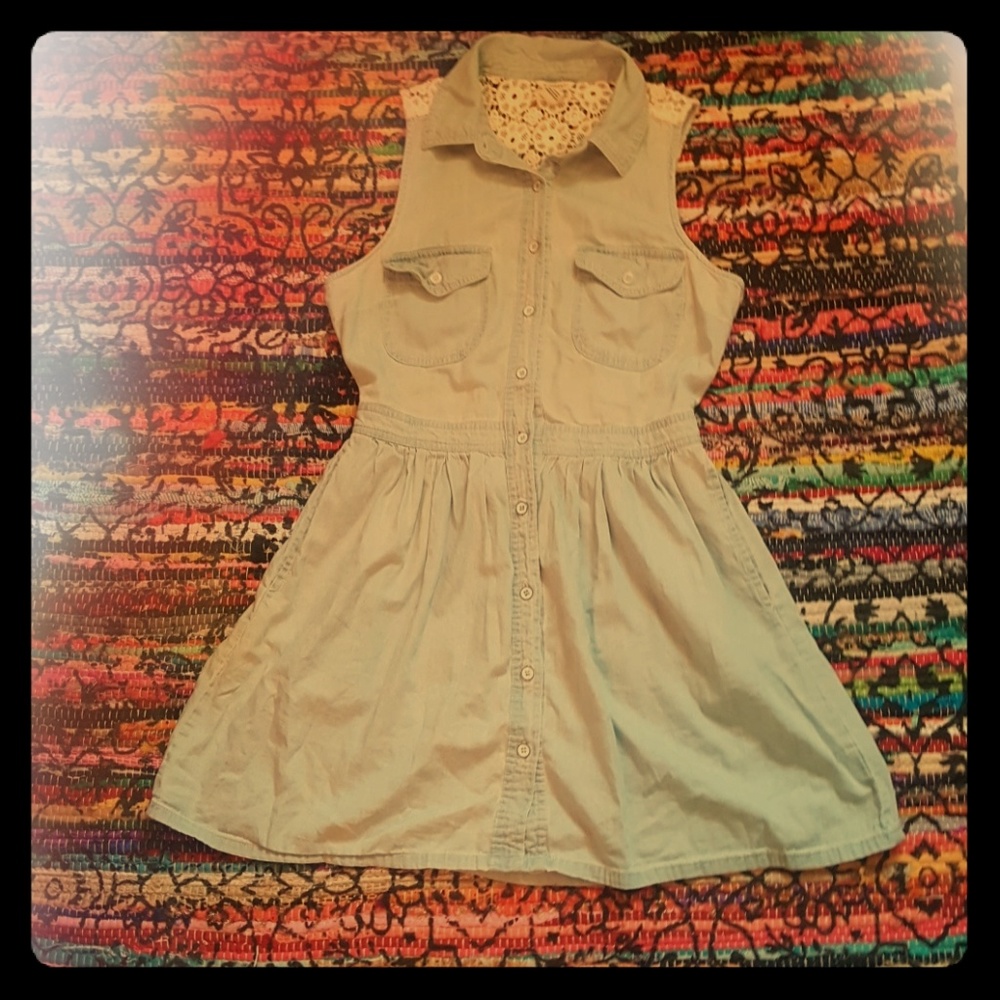Forever 21 lightwash denim Button up dress